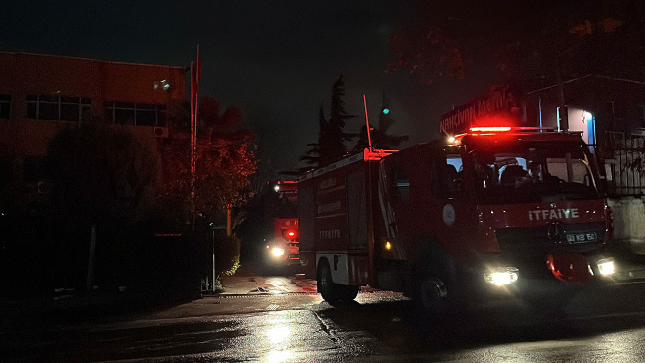 Bakır üretim fabrikasında eritme kazanı patladı