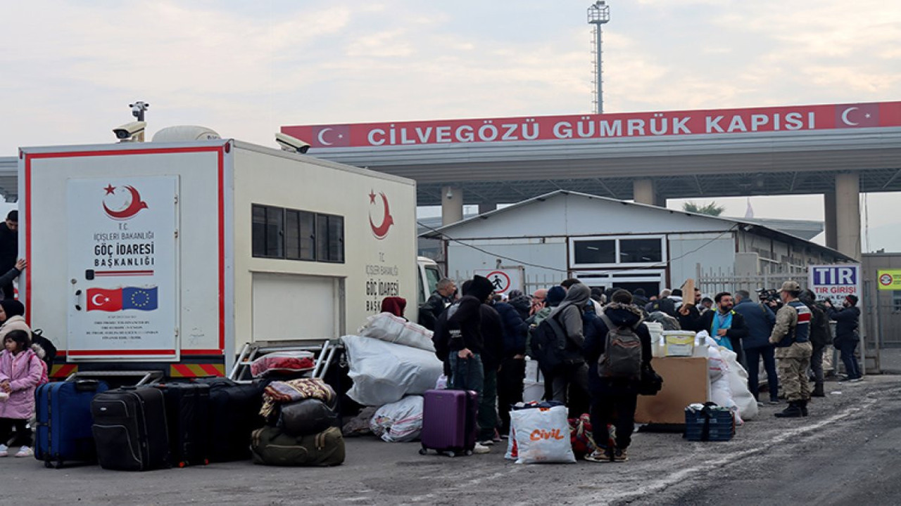 Türkiye'deki Suriyeliler ülkelerine geri dönüyor