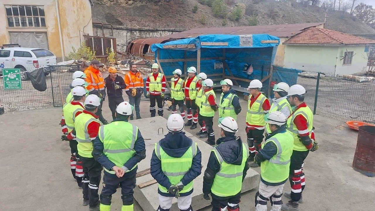 Tunçbilek’te madencilere deprem eğitimi