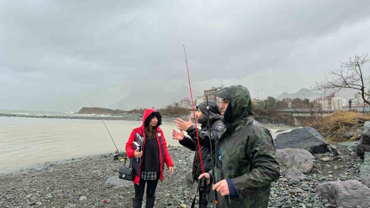 Artvin'de balık kafesi yırtılmıştı somonları avlayanlara ceza