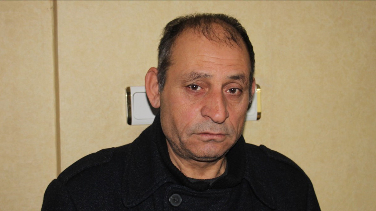 26 yıl önce evlatlık verdiği kızlarını arıyor