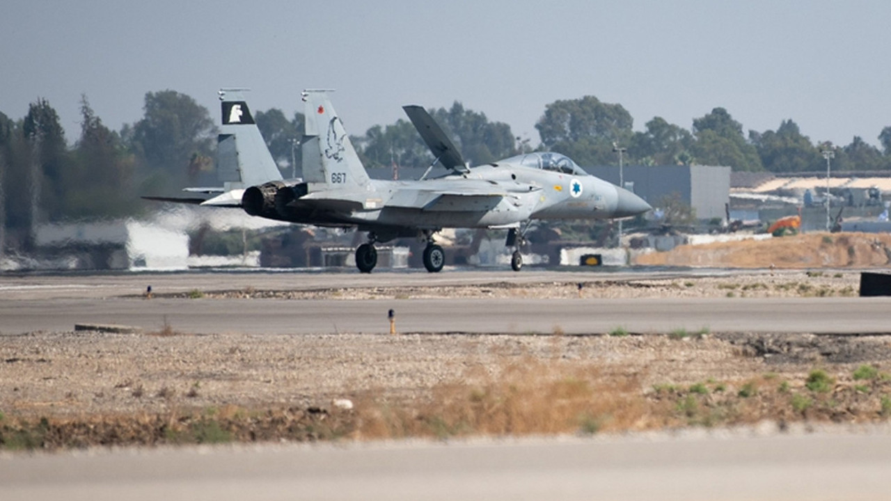 İsrail, Yemen'deki Husilere karşı hava saldırıları düzenlediğini duyurdu