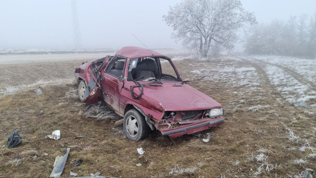 Çorum'da otomobil takla attı: Yaralılar var