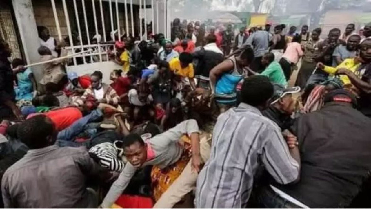 Nijerya'da izdiham. 27 kişi hayatını kaybetti