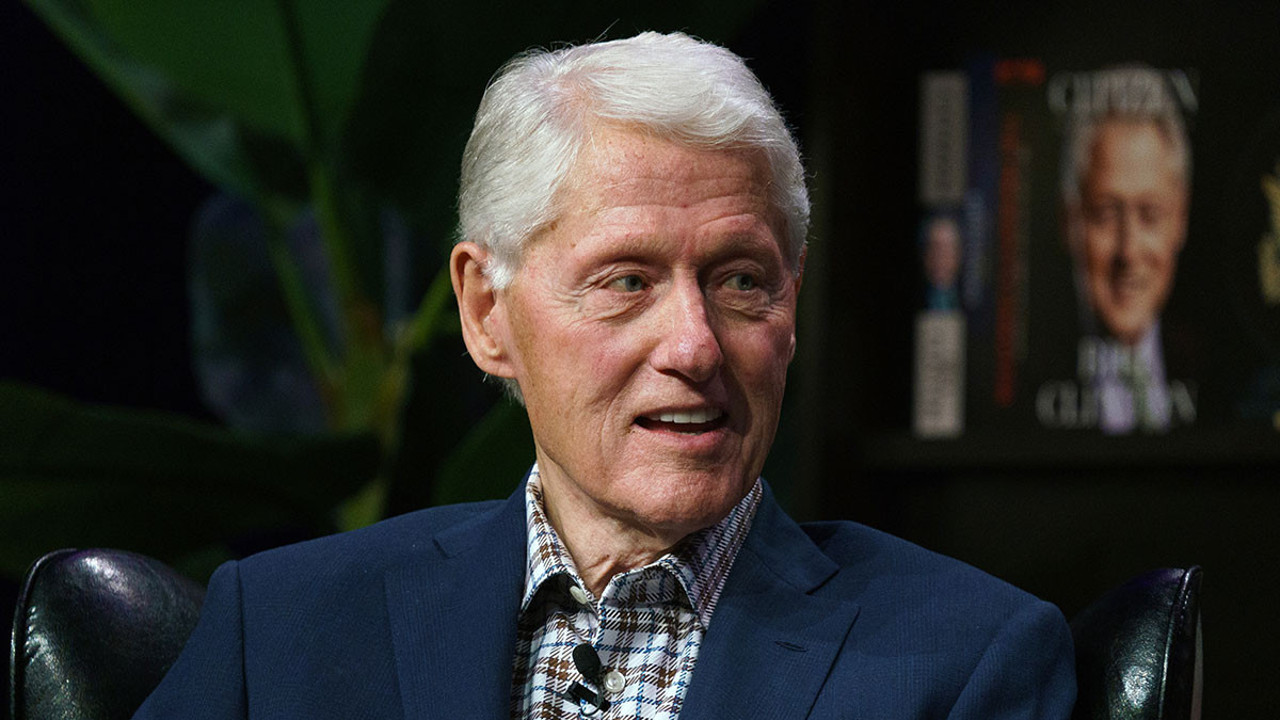 ABD Eski Başkanı Clinton hastaneye kaldırıldı