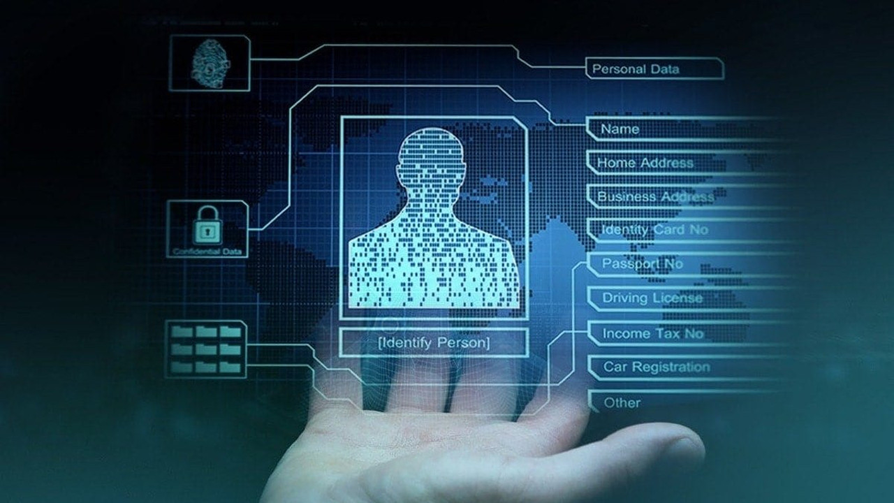 Dijital kimlikler toplumları nasıl şekillendirek? İşte sanal dünyanın gerçek hayata yansımaları...