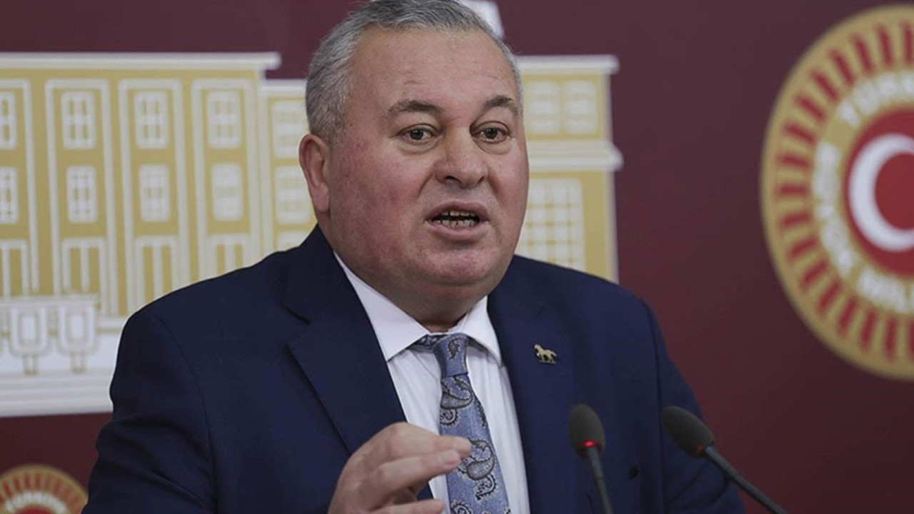 Cemal Enginyurt, yıktı perdeyi eyledi viran... Saygıda kusur etmediği lideri yerden yere vurdu!