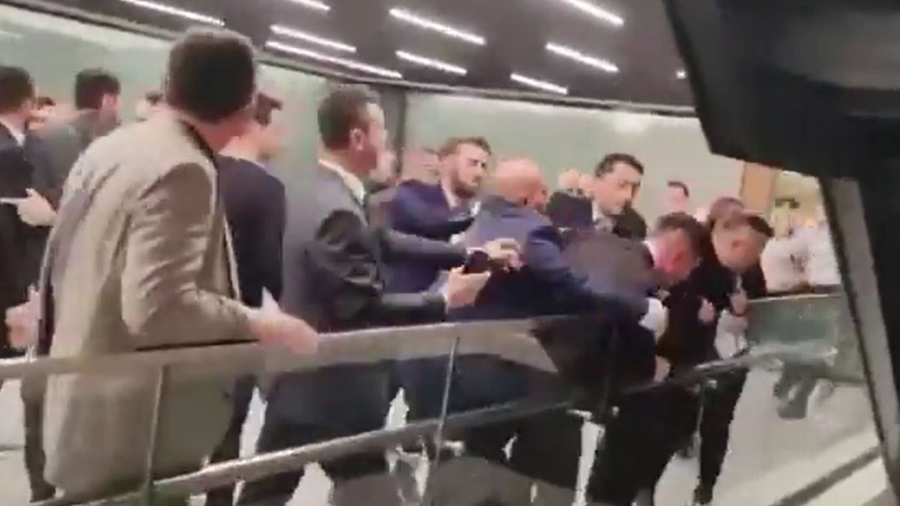 AKP'li meclis üyeleri vatandaşlara saldırdı. Başakşehir Belediyesi’nde skandal olay