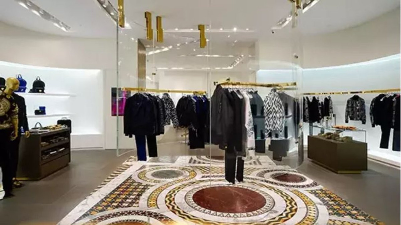 Ünlü dev giyim markası satılıyor. Moda dünyasında yer yerinden oynayacak!