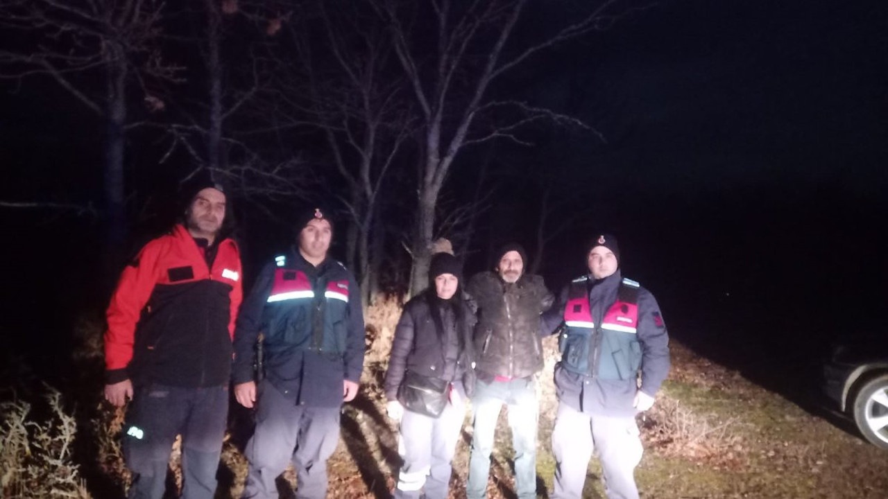 Ormanlık alanda kaybolan çift kurtarma ekiplerince bulundu