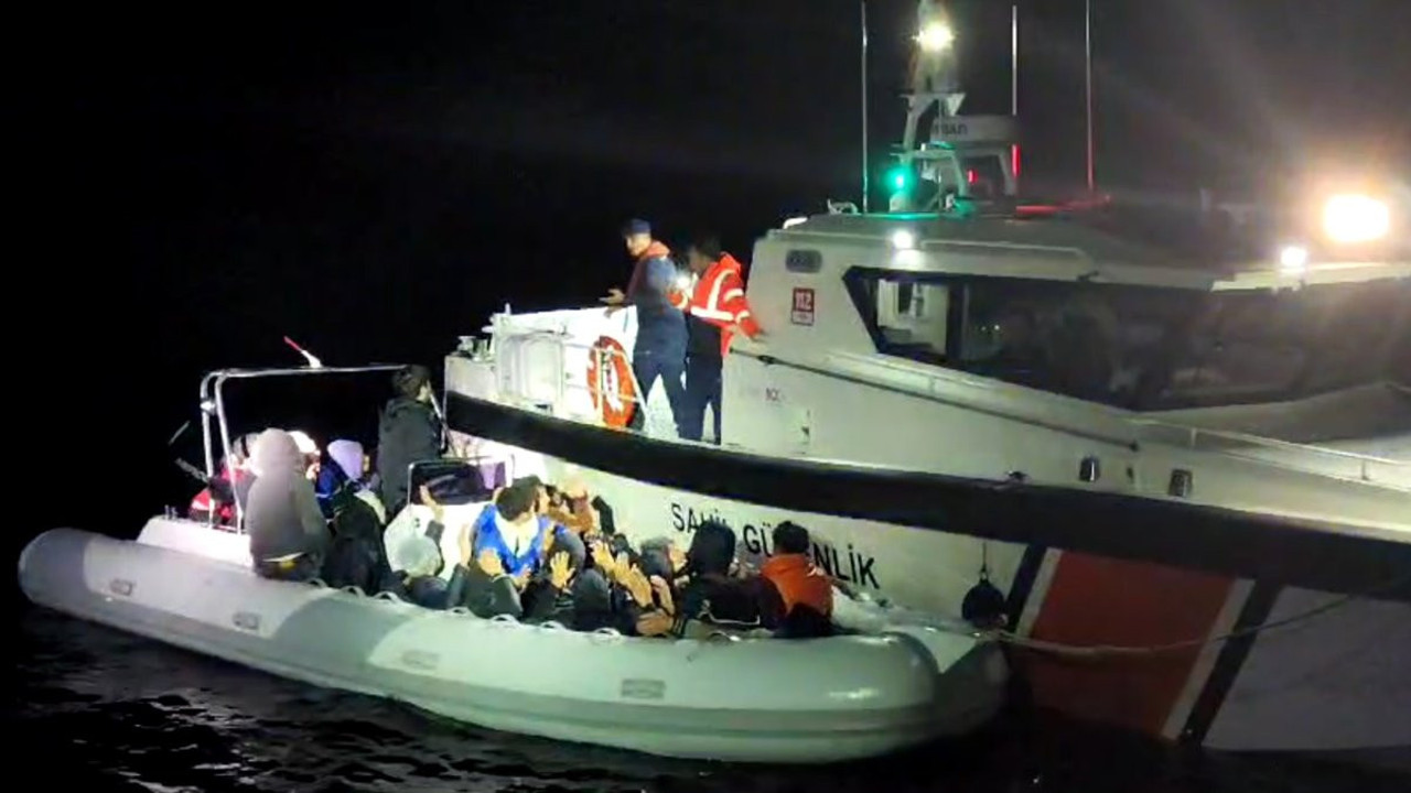 Fethiye’de 25 kaçak göçmen ve 2 göçmen kaçakçısı yakalandı