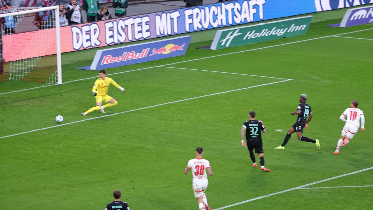 7 gollü Leipzig, Werder Bremen düelosu nefesleri kesti