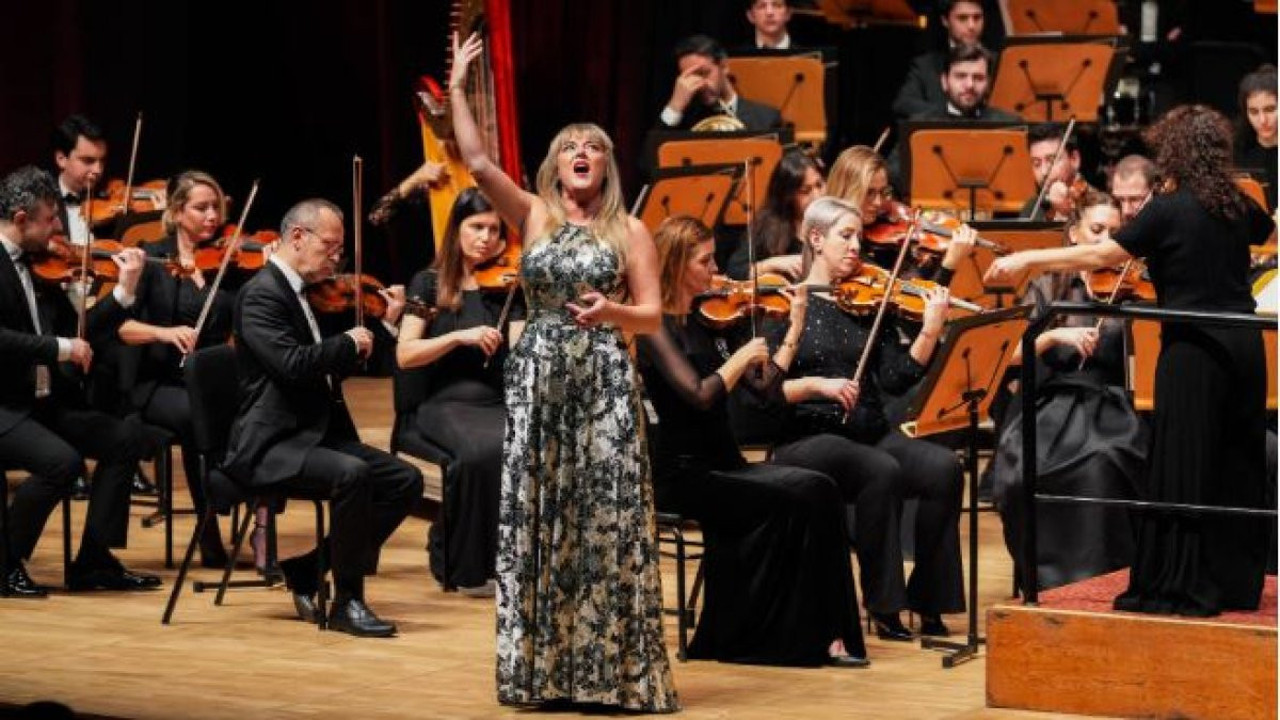 Sinead Campbell Wallace, Türkiye'deki İlk Konserini İstanbul'da verdi