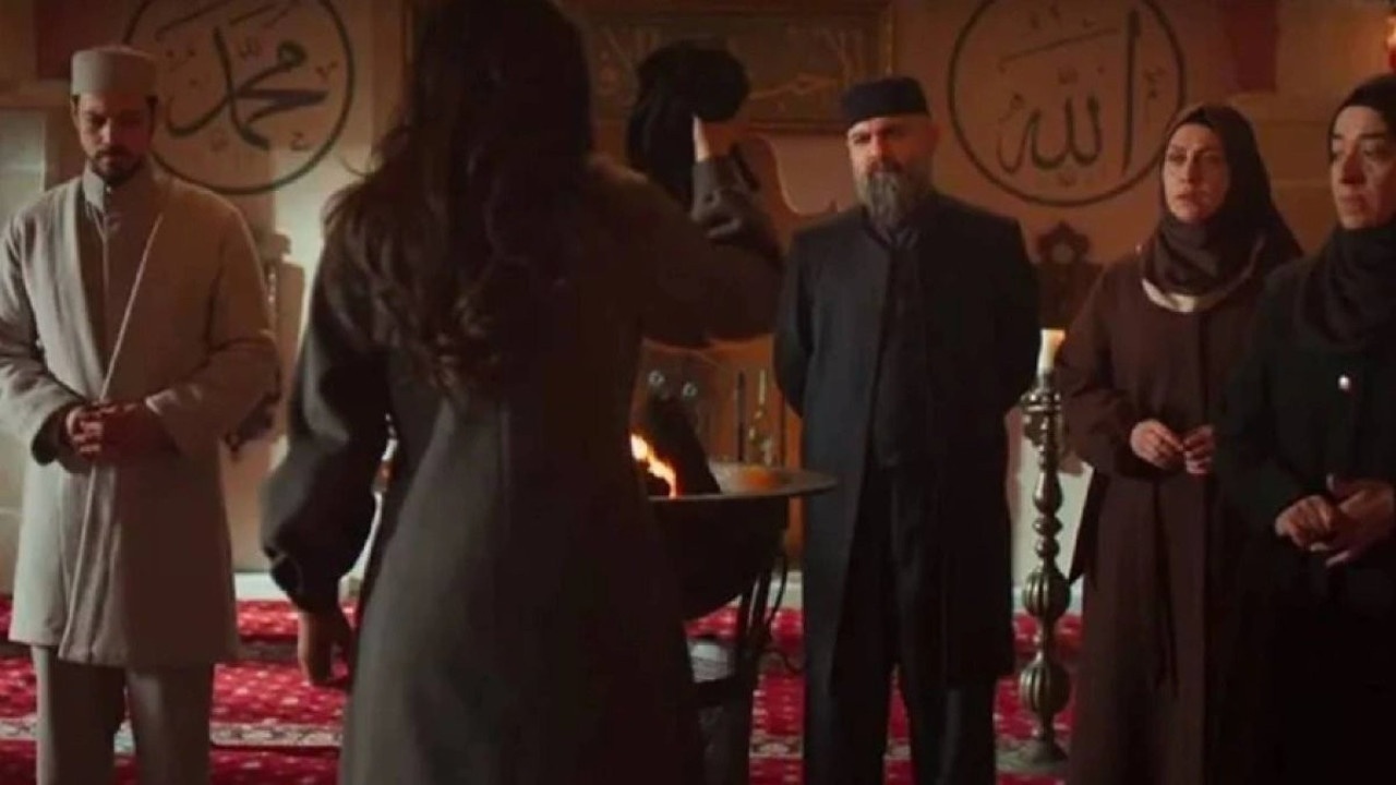 Tanıtım sahnesi tartışma yaratmıştı! Kızıl Goncalar iki haftadır neden yok?