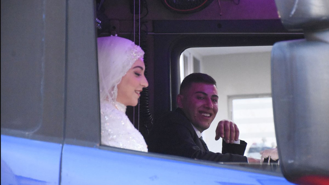 Böyle gelin arabası görülmedi! İzleyenler bir kez daha baktı