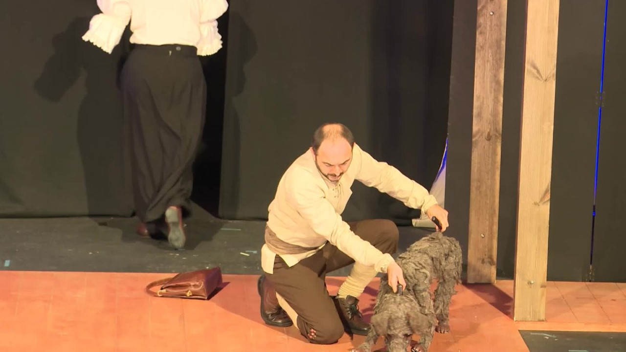 Antalya'da çocuklar için eğlence zamanı: Tiyatro şenliği devam ediyor