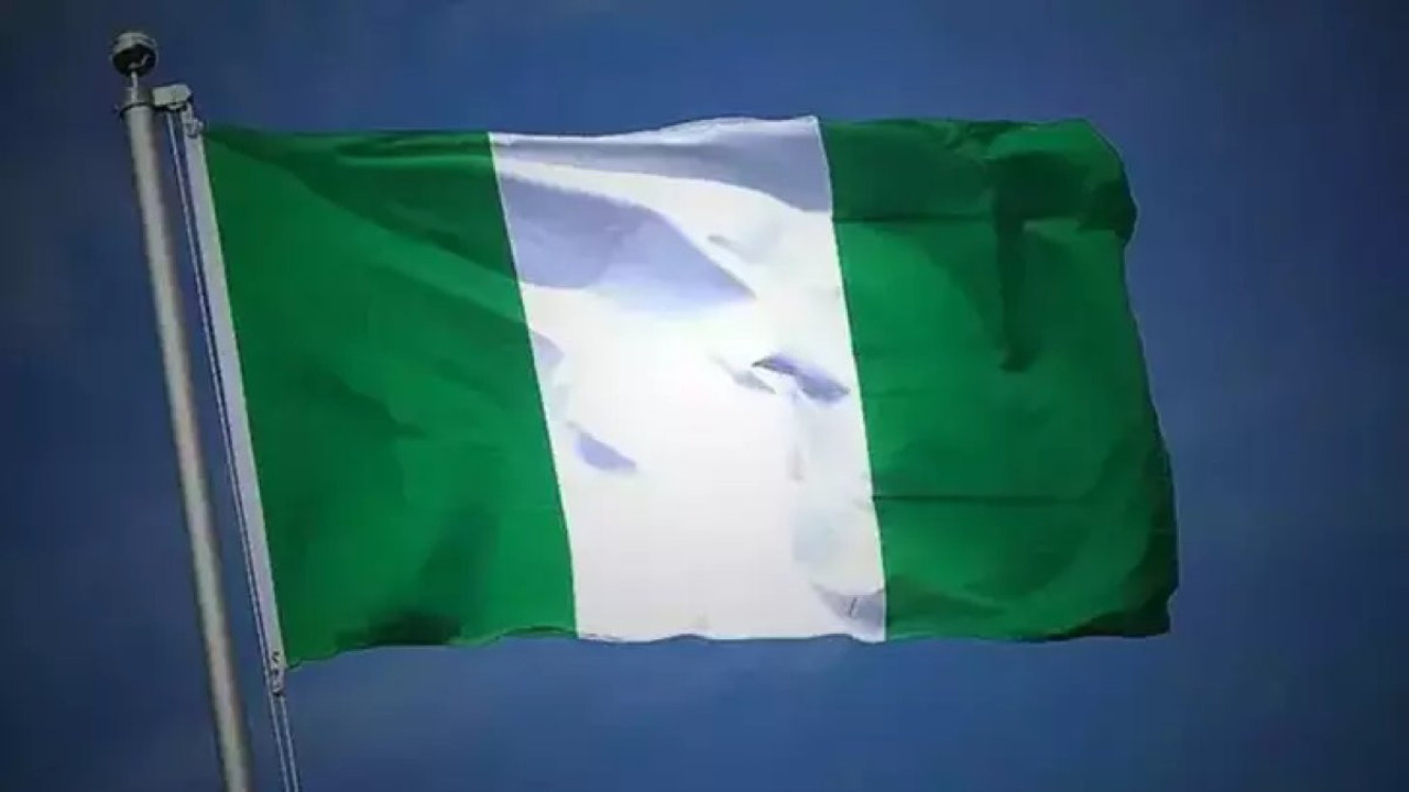 Akaryakıt tankeri patladı: Çok sayıda ölü var