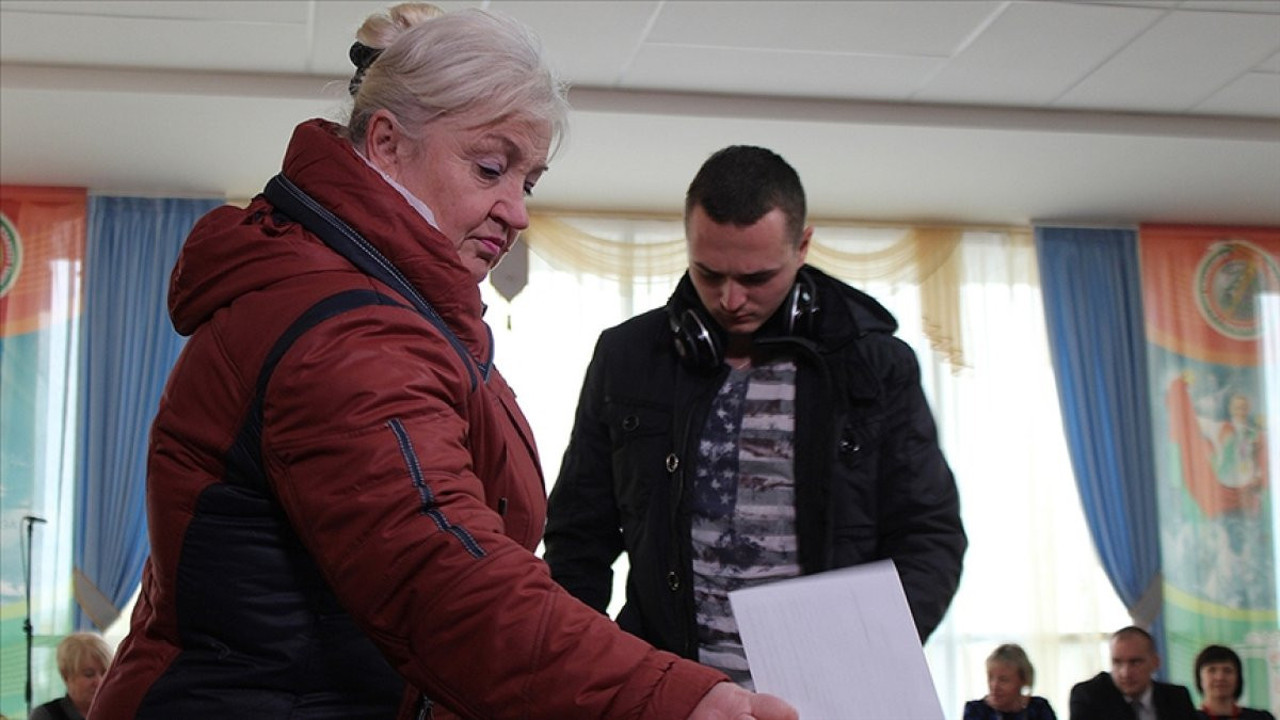 Belarus’ta Cumhurbaşkanlığı seçimi başladı. Lukaşenko, 5 rakibiyle yarışıyor