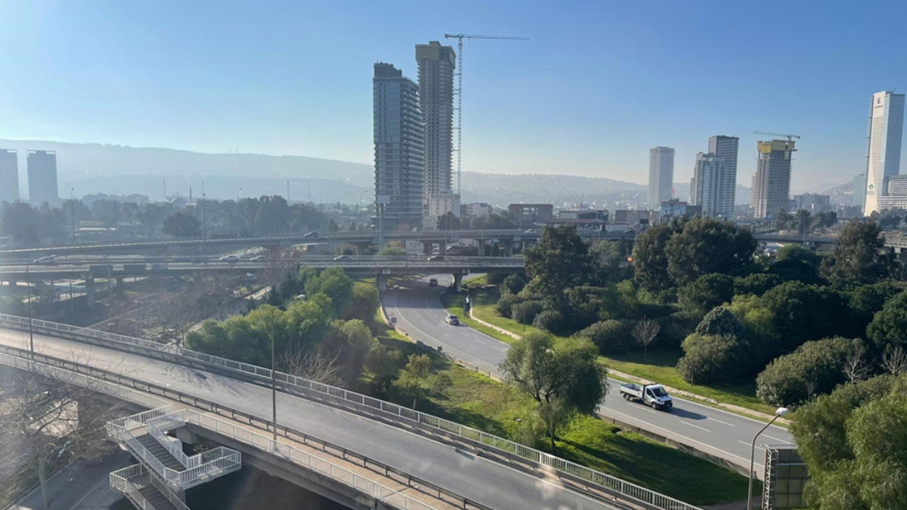 İzmir açıklarında 3.9 büyüklüğünde deprem