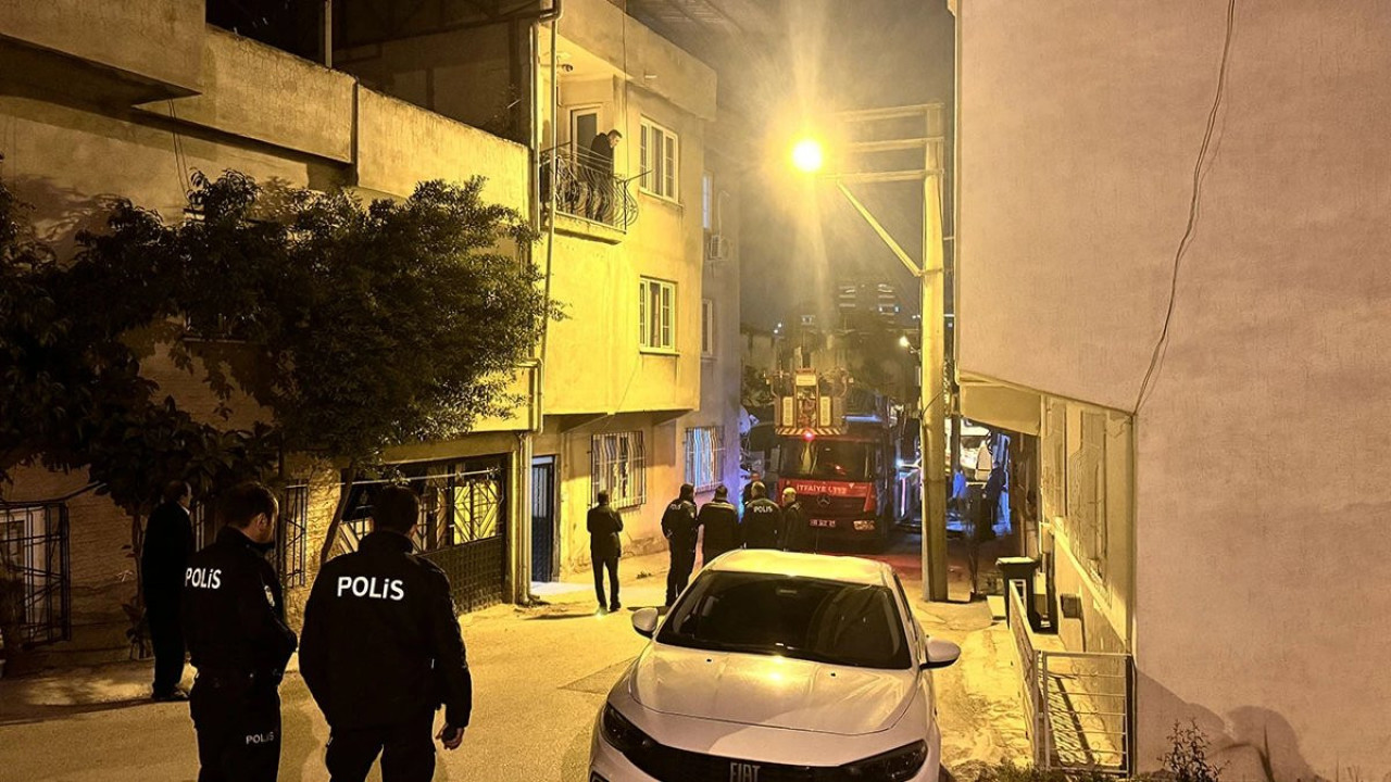 Bursa'da bir baba, bıçakla iki çocuğunu rehin aldı!