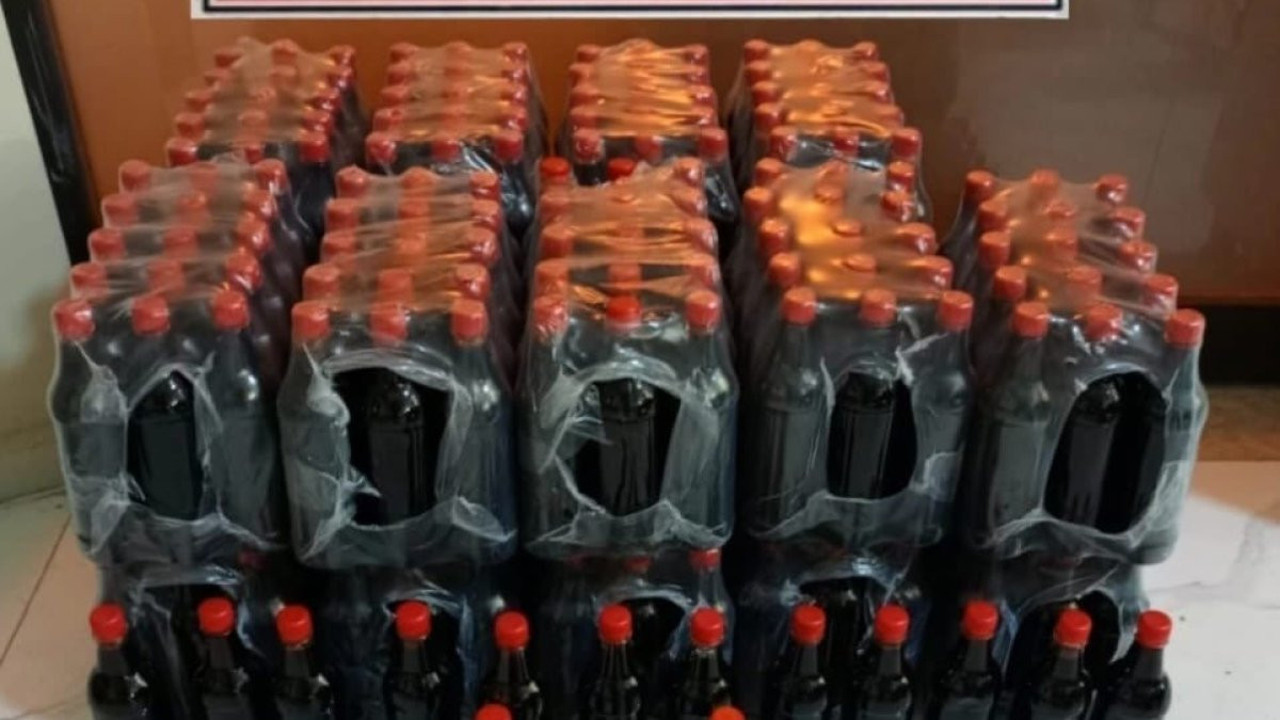 Aydın'da bir araçta 550 litre faturasız nar ekşisi çıktı