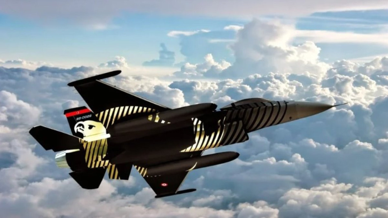 SOLOTÜRK, Antalya'daki eğitimde