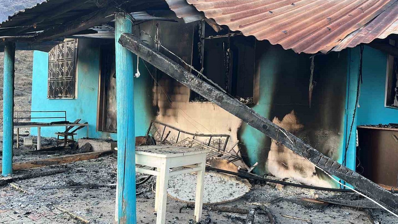 Elazığ’da mezrada yanan ev ile ilgili gözaltına alınan 1 kişi tutuklandı