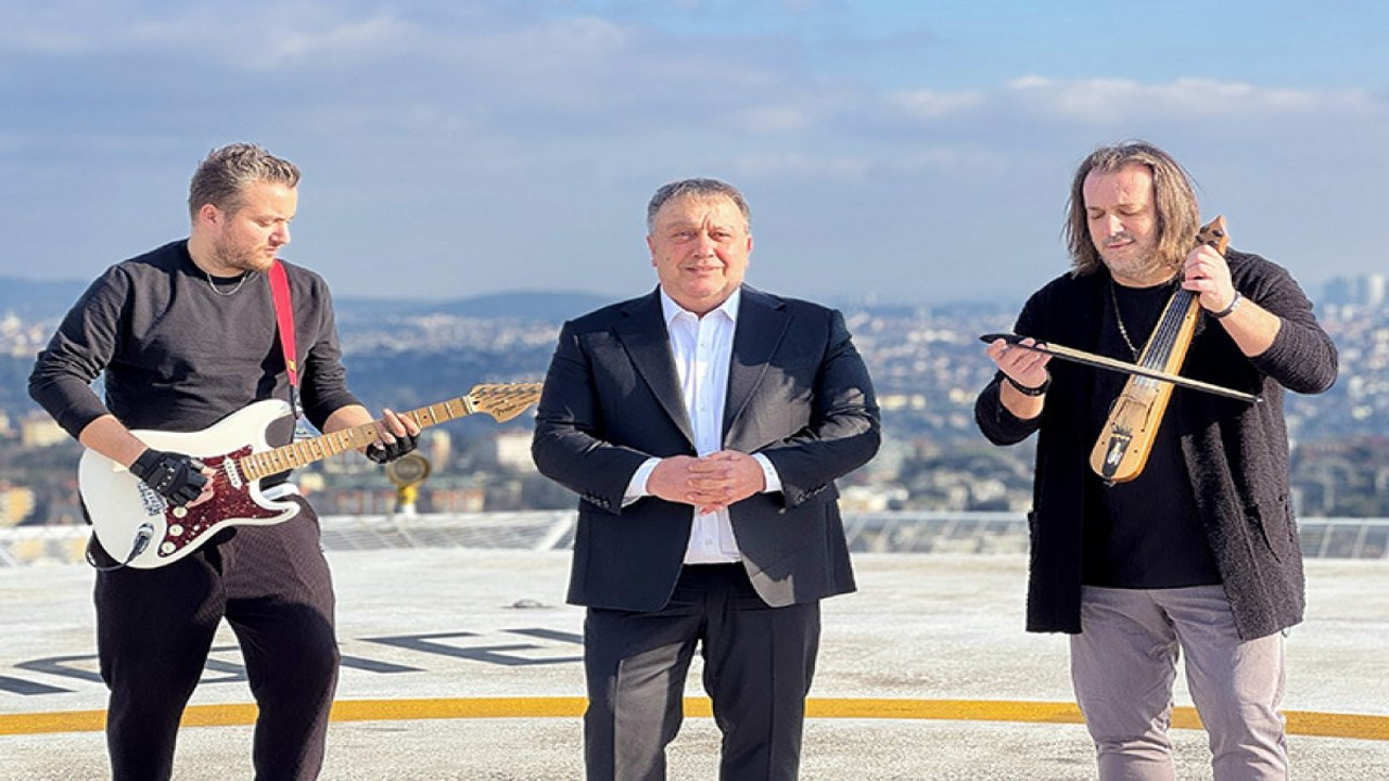 Yunan kemençe virtüözü usta sanatçının klibi için İstanbul’da