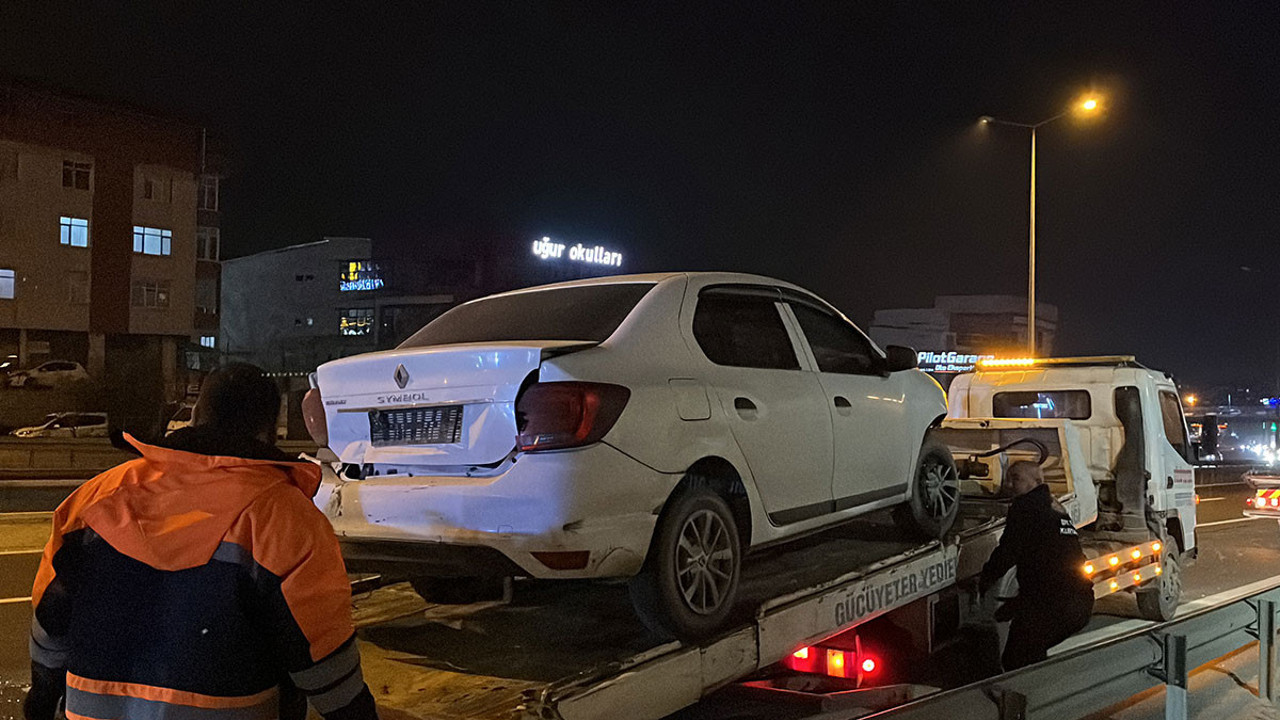 2 otomobilin karıştığı kazada 2 kişi yaralandı