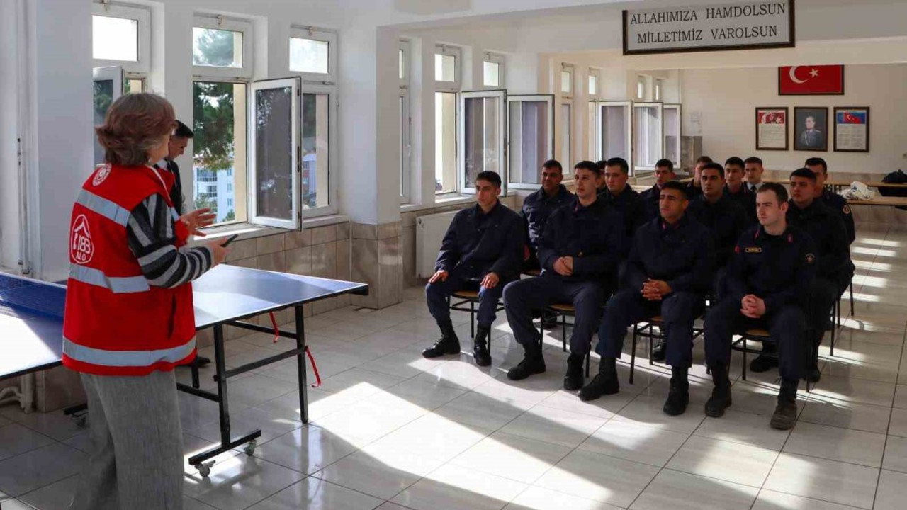 Askerlere evlilik öncesi bilinçlendirme eğitimi