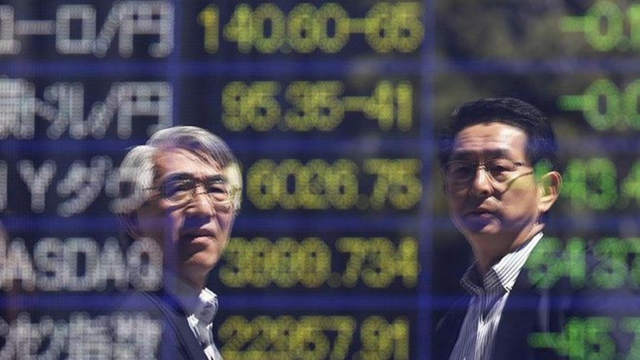 Asya borsalarında korkutan düşüş: Trump’ın vergi hamlesi etkisini gösterdi