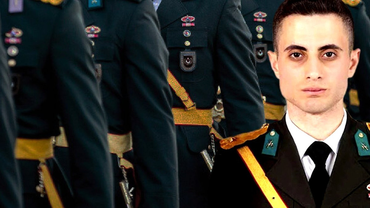 Herkes bu teğmenin hareketini konuşuyor! İhraçlara tepki olarak…