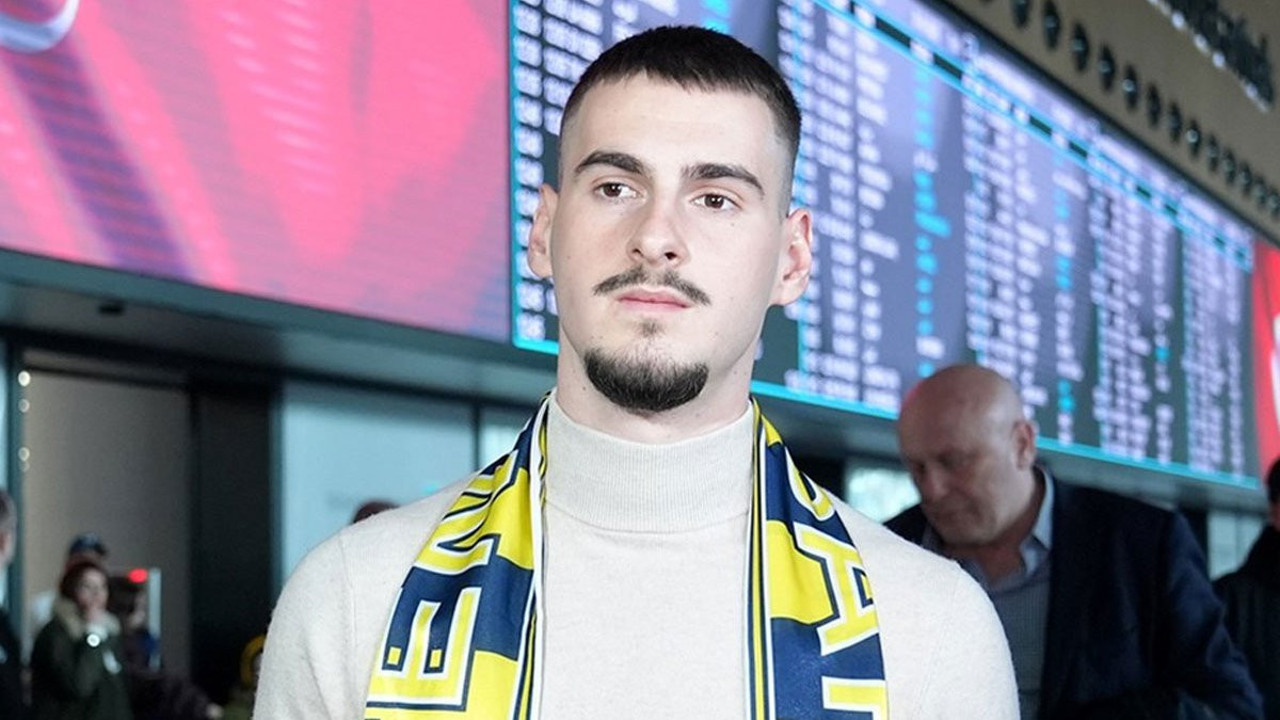 Fenerbahçe yeni transferinin lisansını çıkarttı