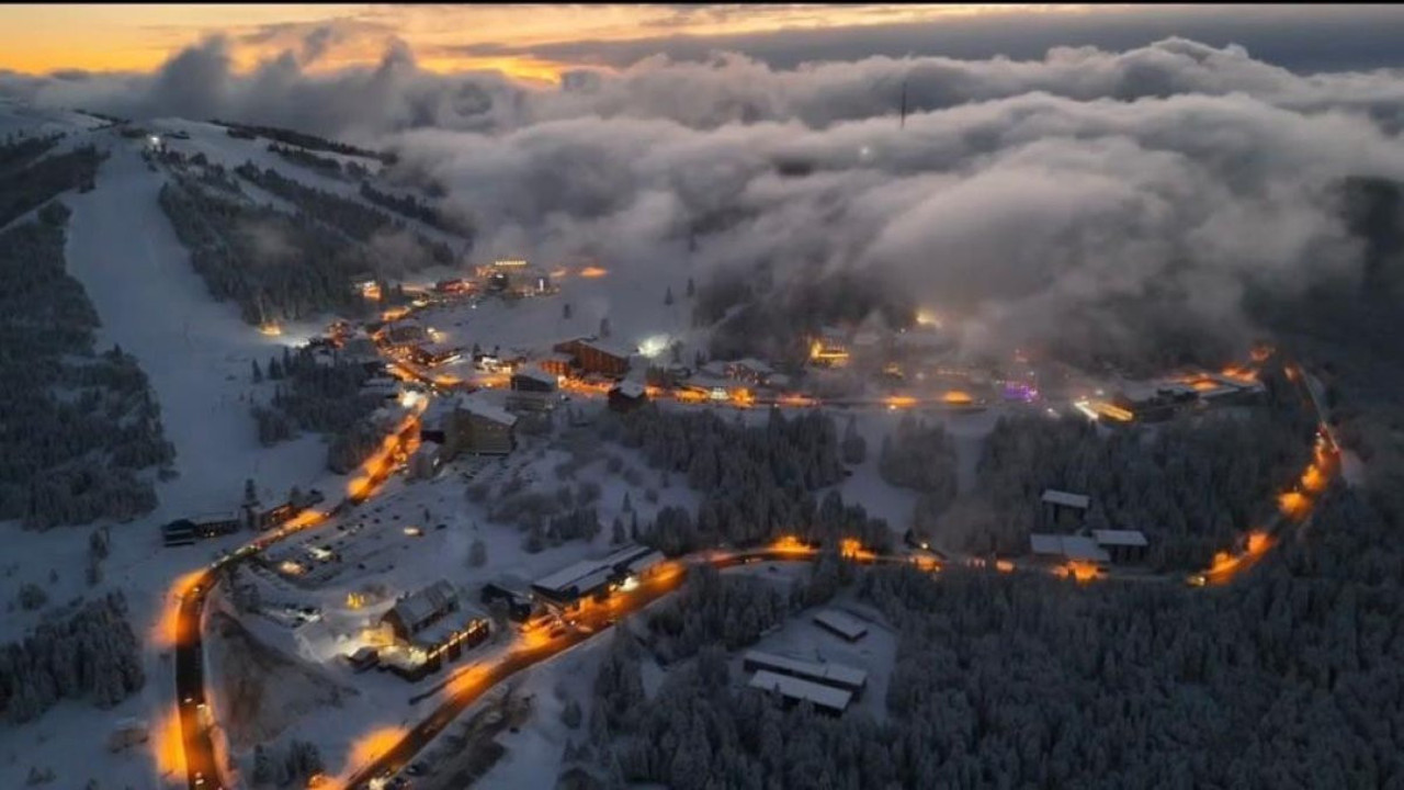 Kar kalınlığı 1 metre... Drone ile gökyüzünden görüntüsü izleyenleri büyüledi