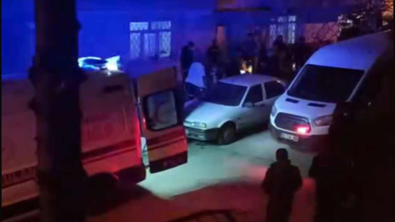 Sokakta tartıştığı husumetlisini tabancayla öldürdü