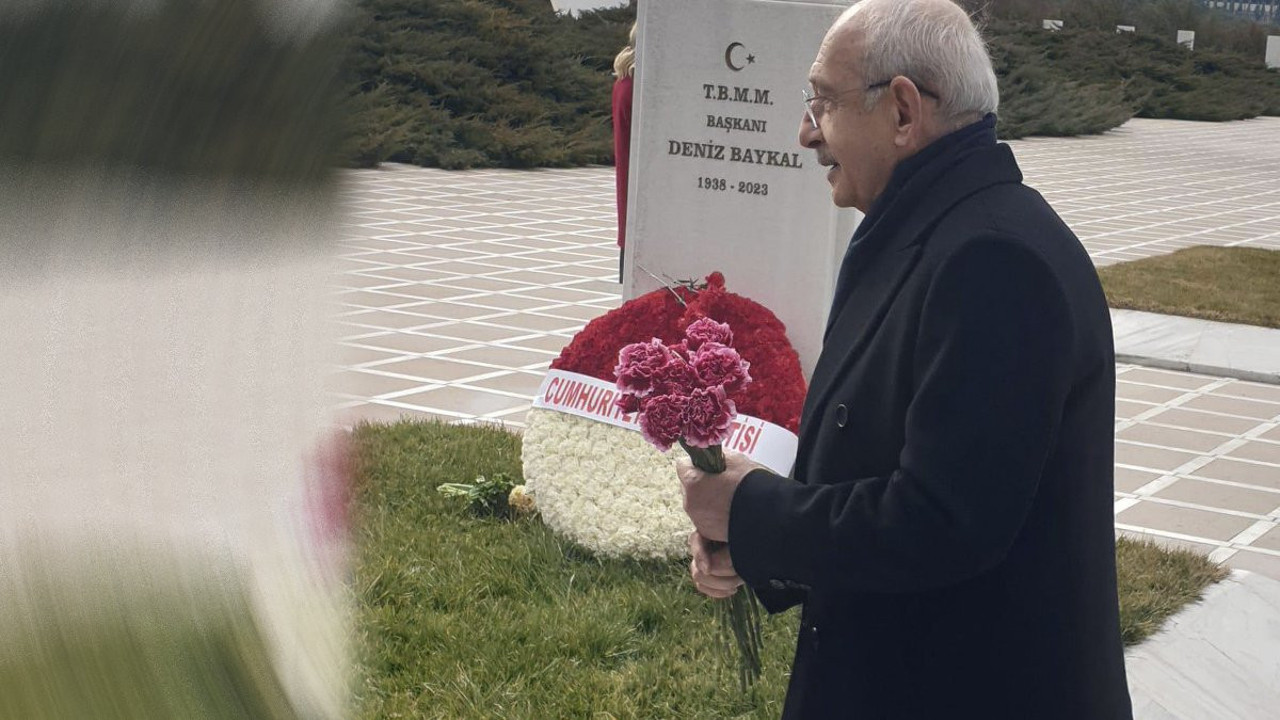 Deniz Baykal bile bir araya getiremedi! CHP’de derin ayrılık sürüyor…