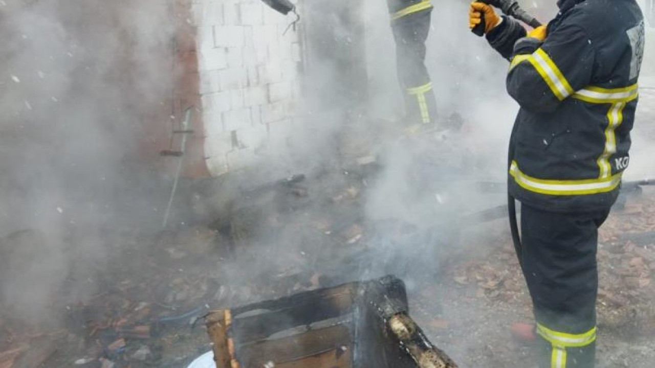 Bolu’da ahşap ev alevlere teslim oldu