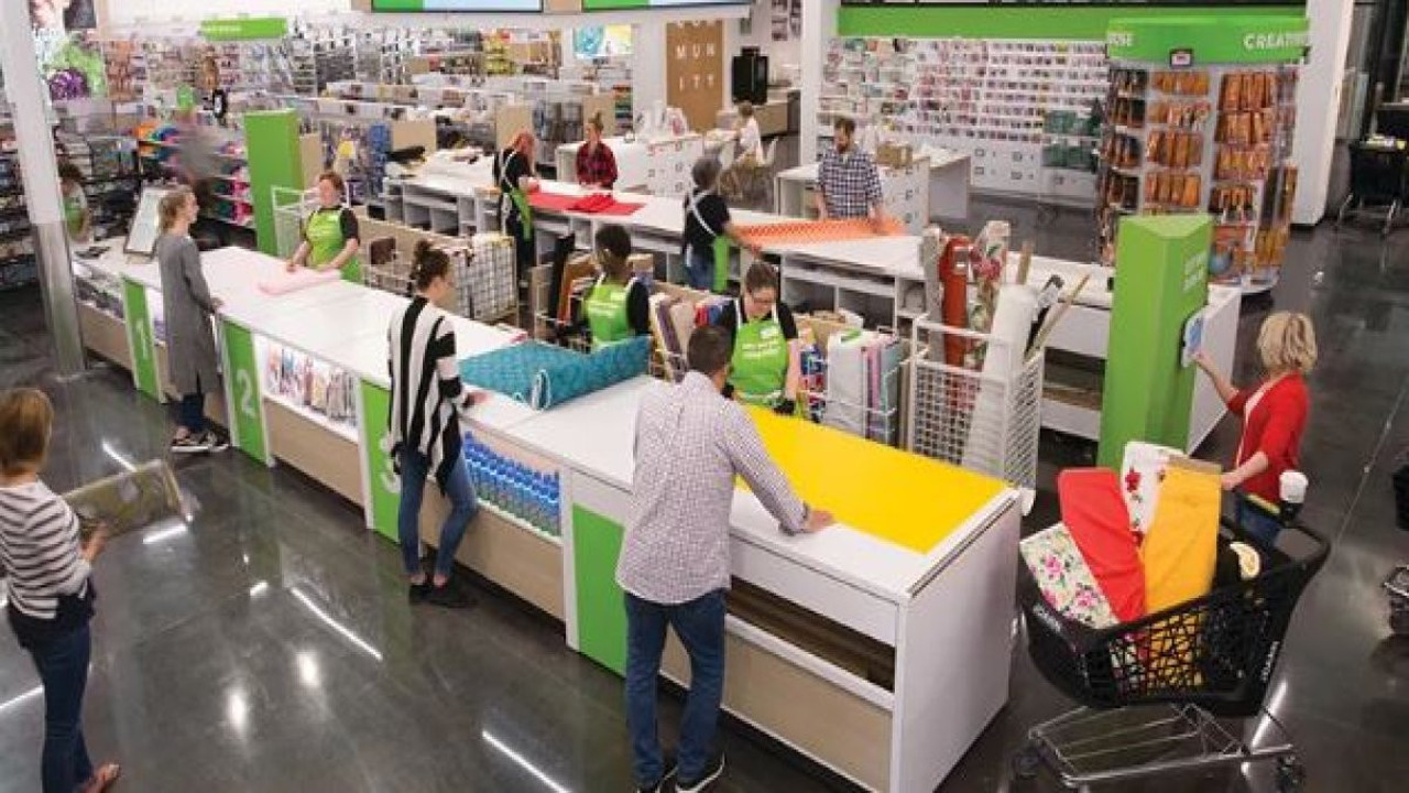 Tekstil devi batıyor. 533 mağazasını kapatacak