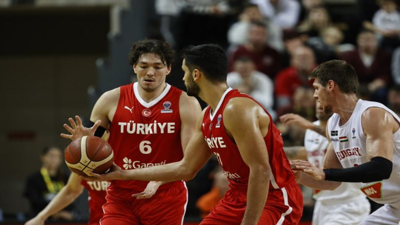 12 Dev Adam'ın EuroBasket aday kadrosu açıklandı