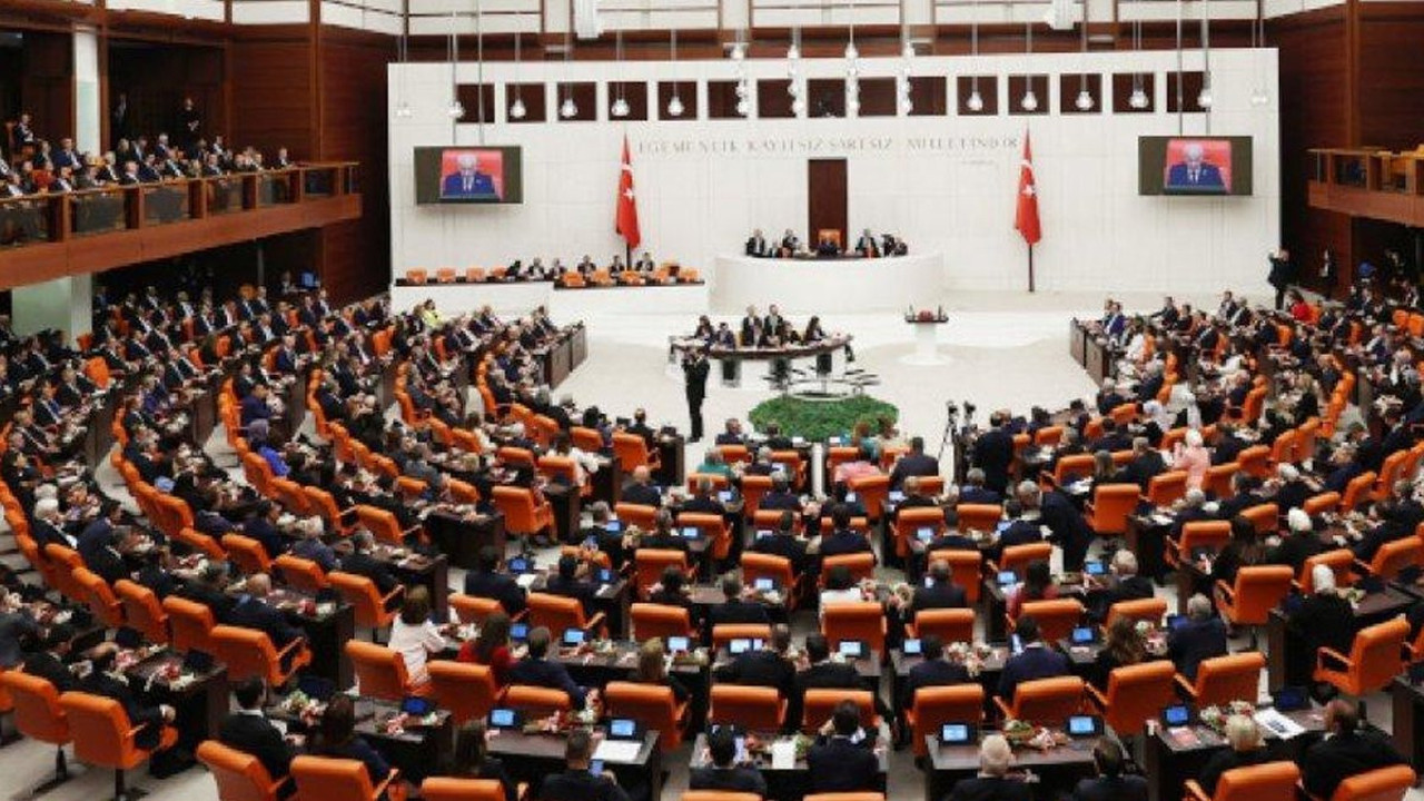 Son ankette bir isim sürpriz yaptı! Kimse tahmin etmiyordu…