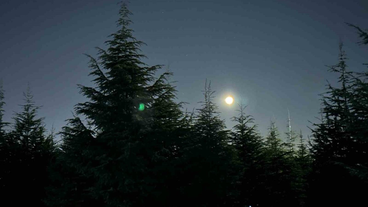 Elazığ’da dolunay görsel şölen sundu! Ortaya kartpostallık görüntüler çıktı