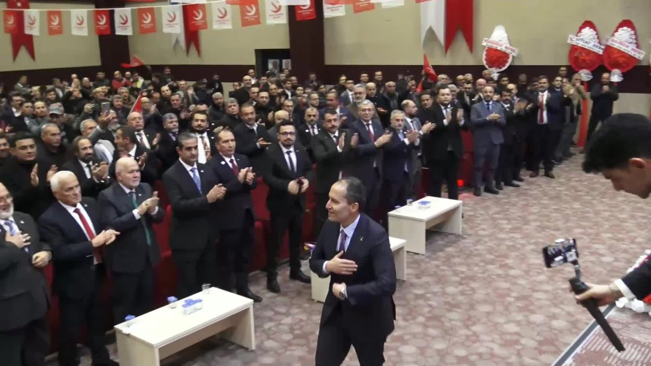 Yeniden Refah Partisi Lideri Fatih Erbakan:'dan dikkat çeken açıklama: Evinde boş tencereyle karşılaşan milyonlar iktidarın gitmesini istiyor