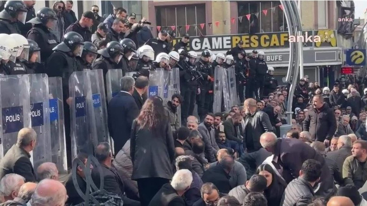 Van Büyükşehir Belediyesine kayyım atanmıştı. 20 kişi tutuklandı!