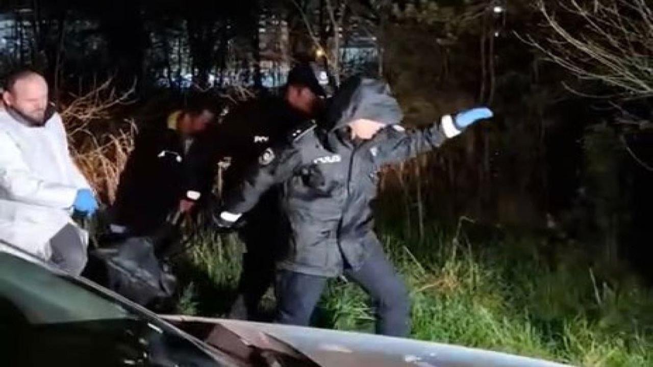 İstanbul'da boş alanda erkek cesedi bulundu