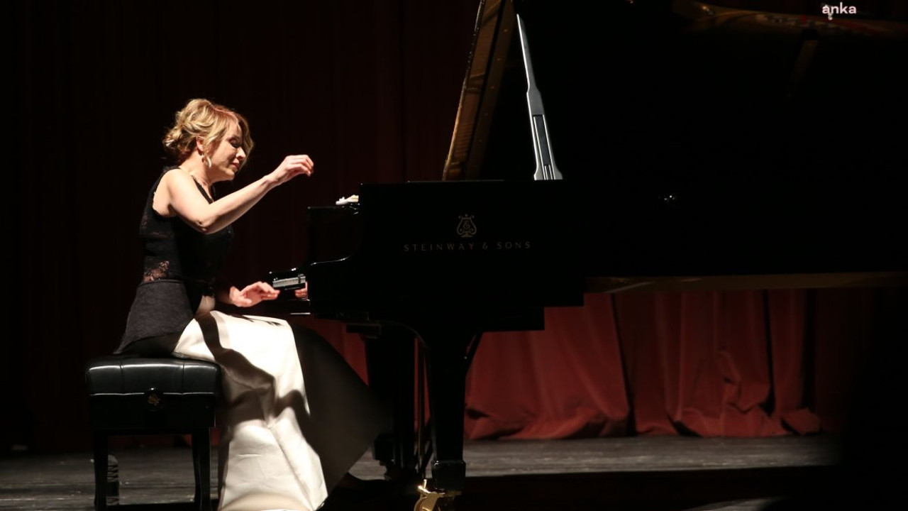 Dünyaca ünlü piyanist Rüya Taner'den Eskişehir'de unutulmaz resital