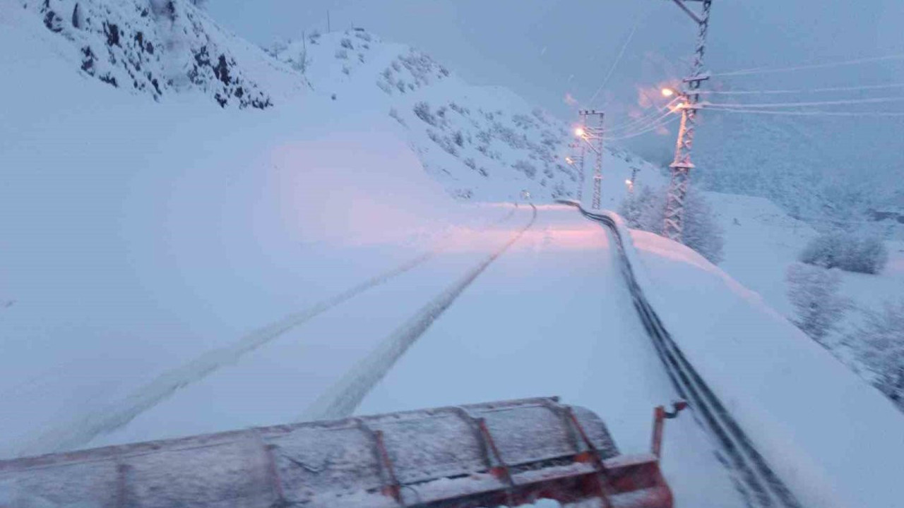 Şırnak’ta kapanan köy yolları ulaşıma açılıyor