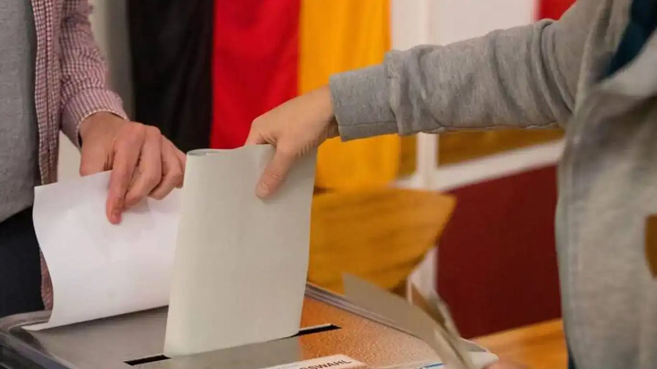Almanya sandık başına gidiyor