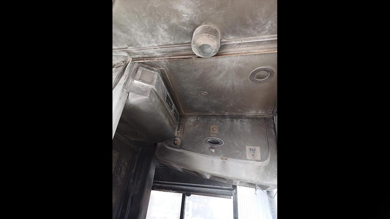 Otobüste dehşet anları! Benzin dökerek otobüsü yaktı