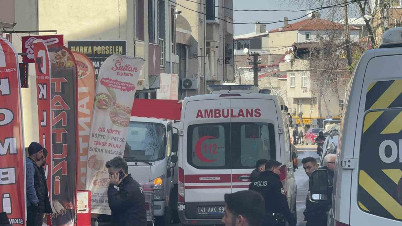 Sokak ortasında can pazarı! Araçla gelip ateş açtılar