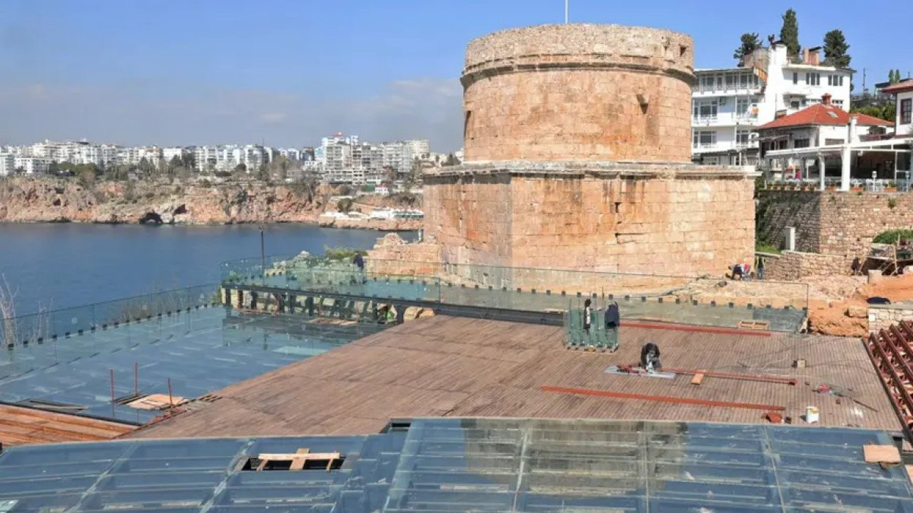 Hıdırlık Kulesi’nde arkeolojik buluş